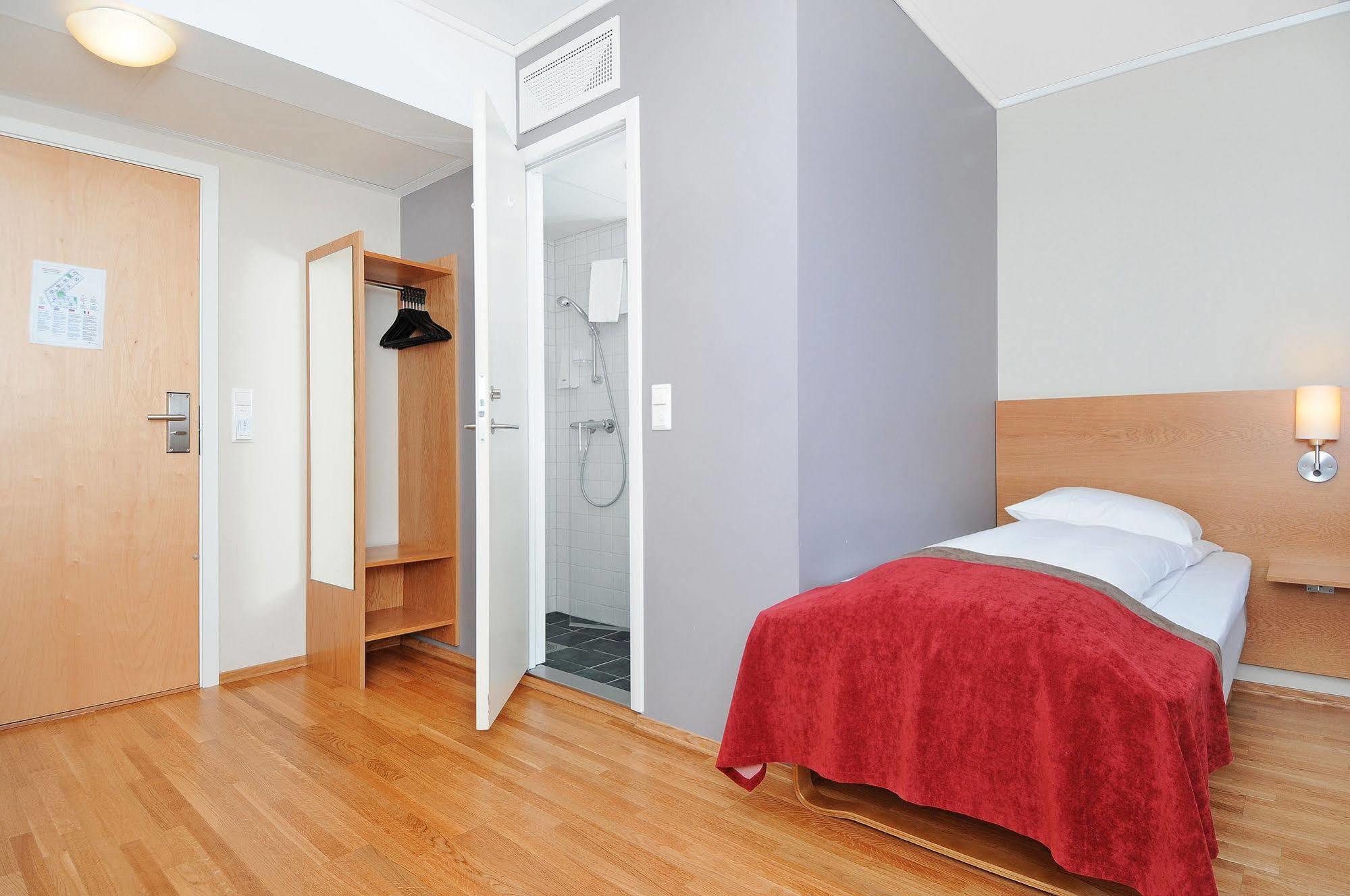 Отель Scandic Ambassadeur 4*